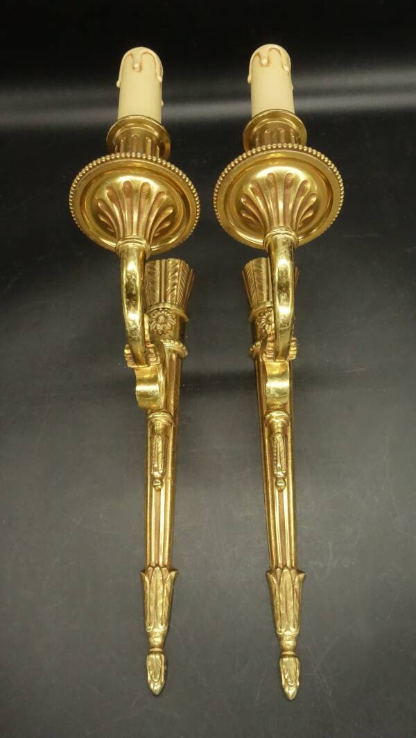 Pair of large Louis XVI style quiver sconces from Lucien GAU - gilded bronze