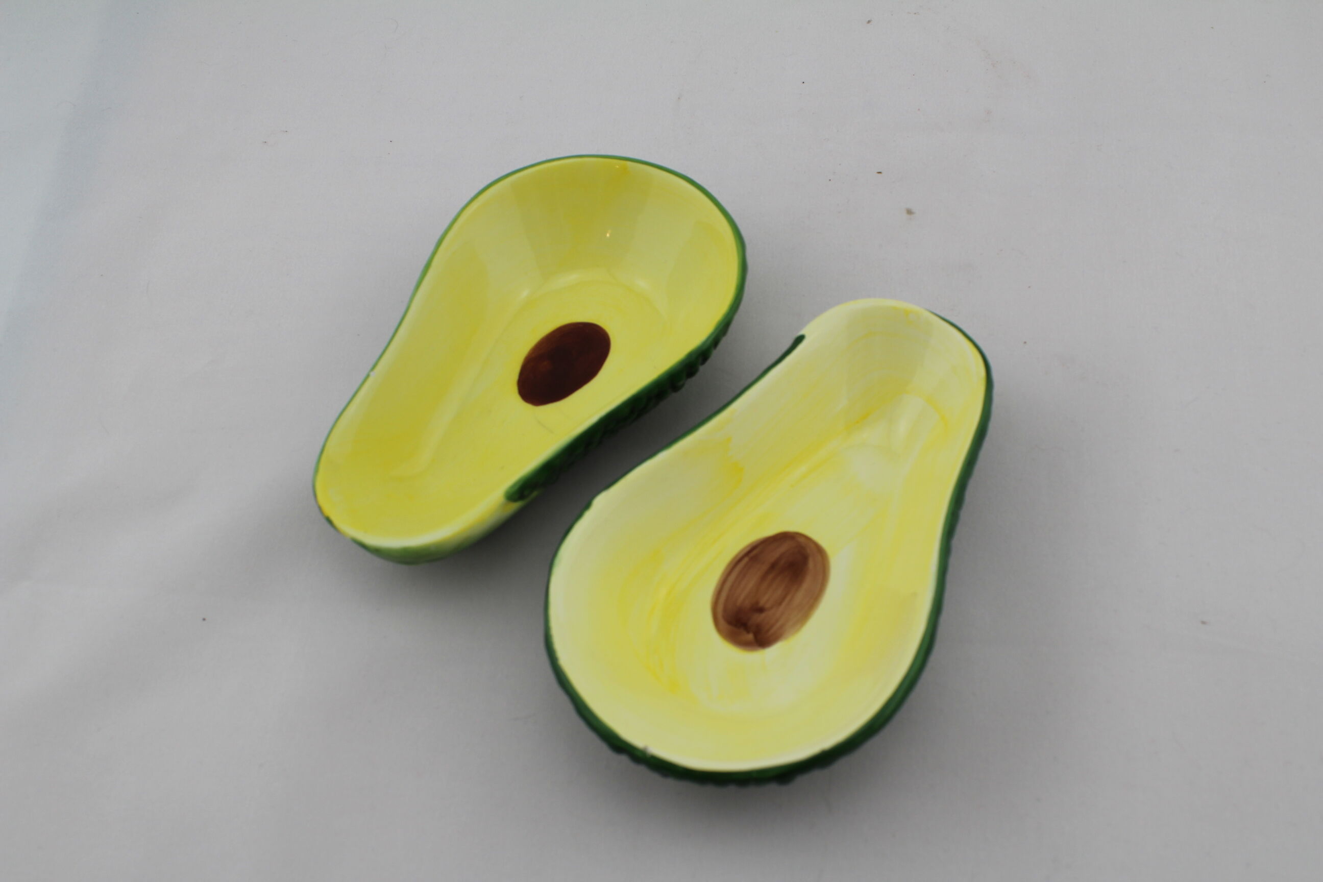 Set of 2 cups lawyer, guacamole, ceramic
