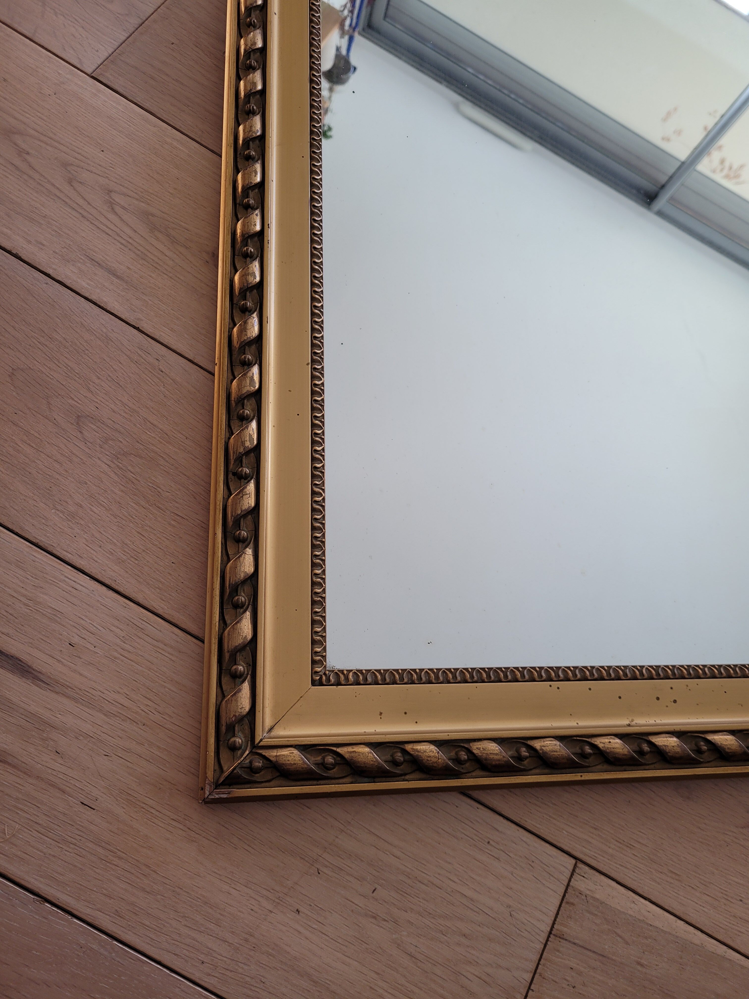 Wooden mirror gilded with gold leaf 48x63cm
