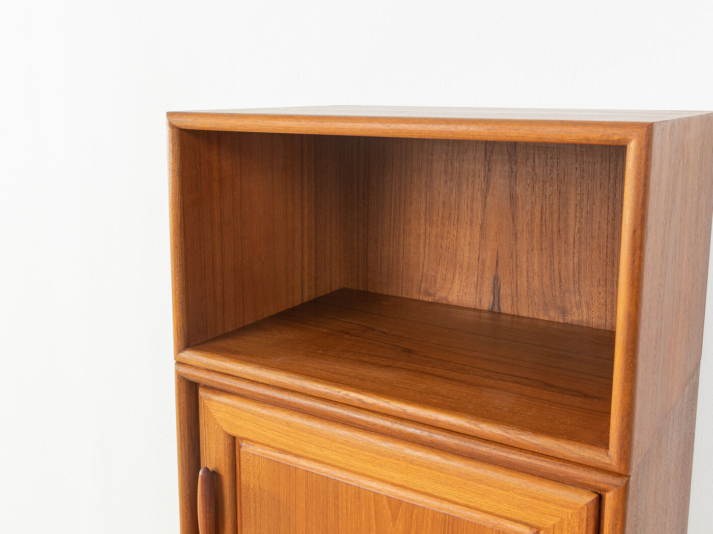 1960s Dresser, Heinrich Riestenpatt