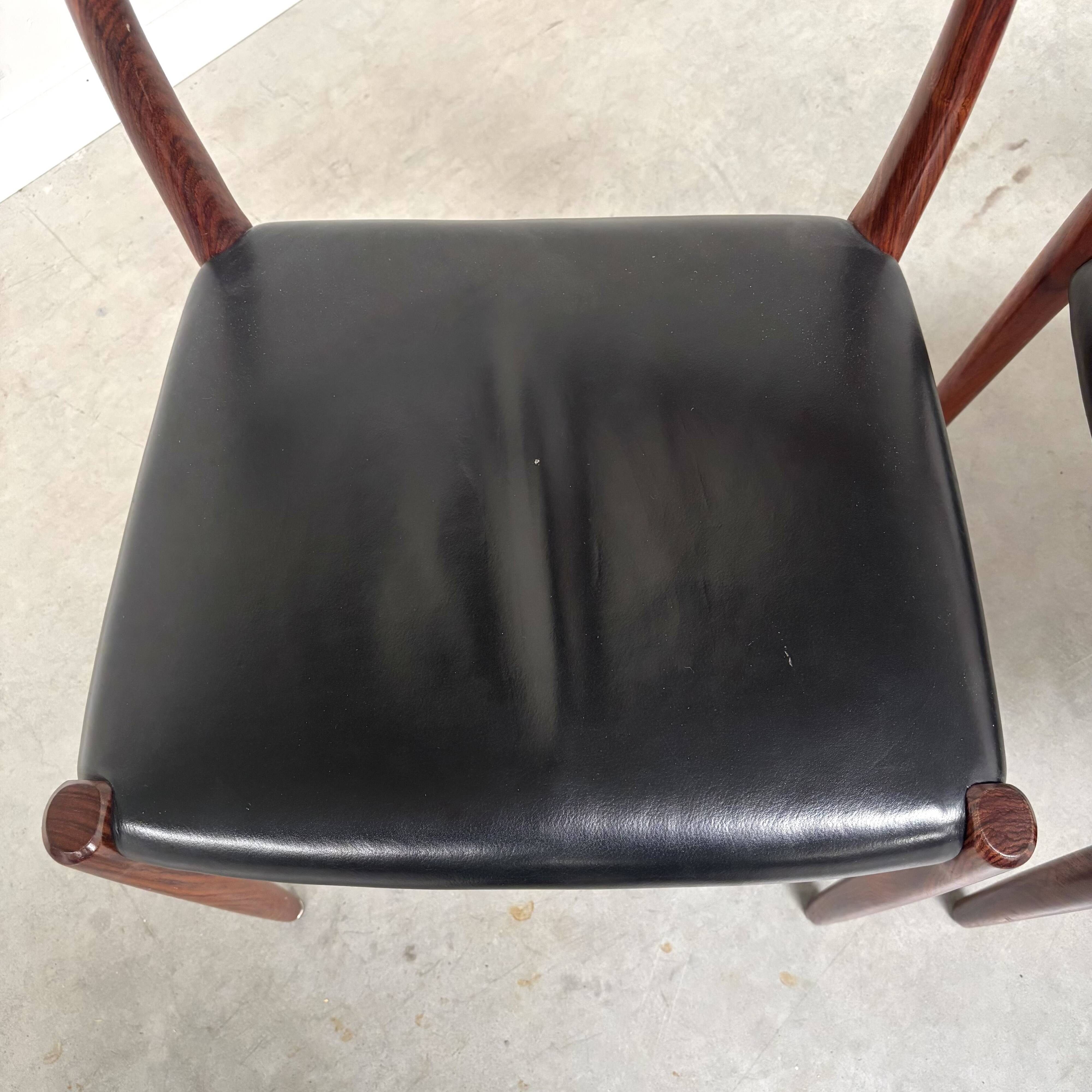 Set of 4 Møller 77 dining chairs, Denmark 1960s