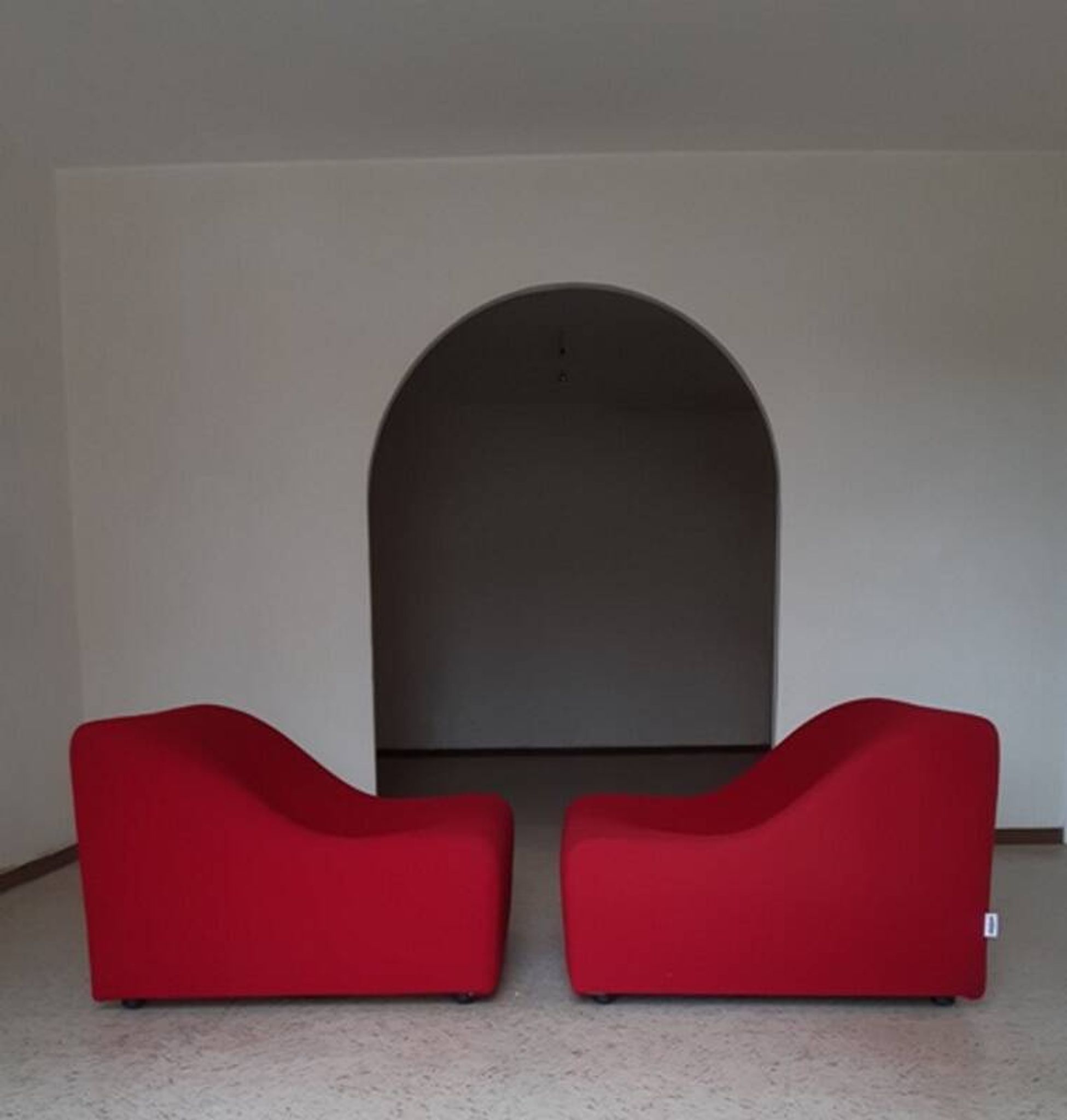 Pair of chromatic swivel armchairs by Kwok Hoi Chan, Steiner