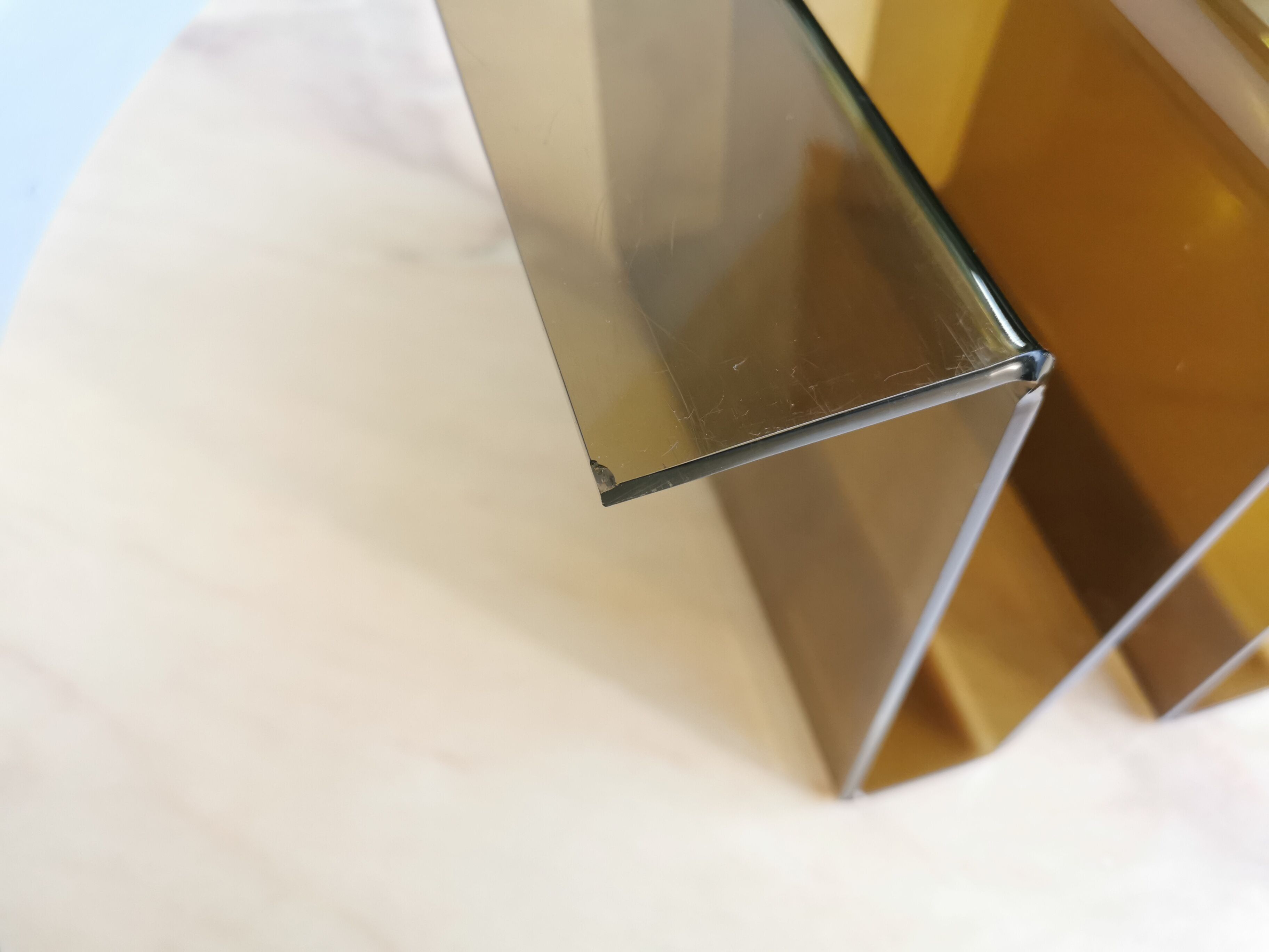 Vintage magazine door Plexiglas 1970