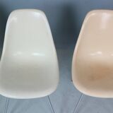 Charles & Ray Eames Set of 4 Off white "H-Base" Chairs for Herman Miller, 1960