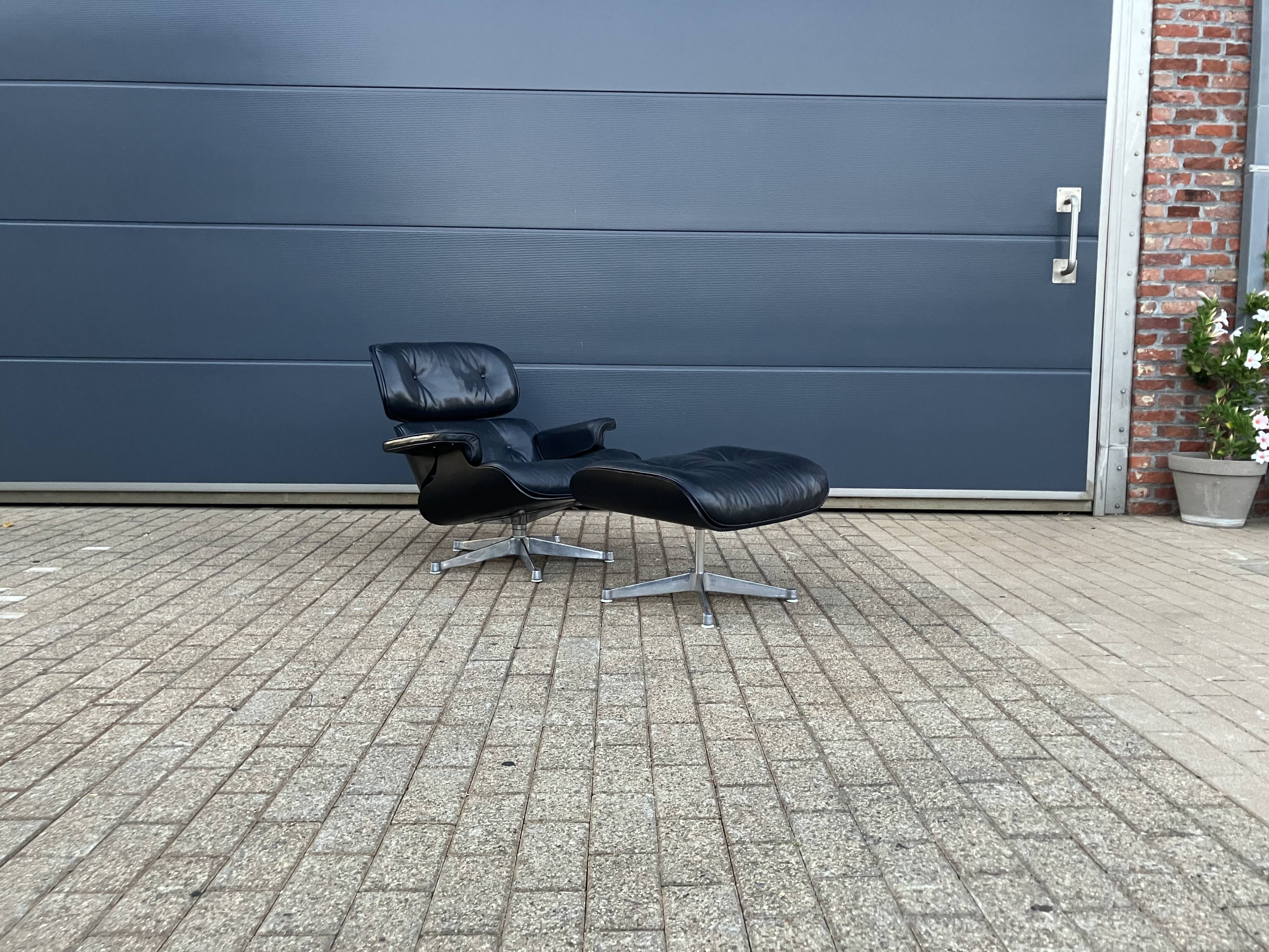 Vitra Eames lounge chair met Ottoman. Jaren 70. In Topstaat!