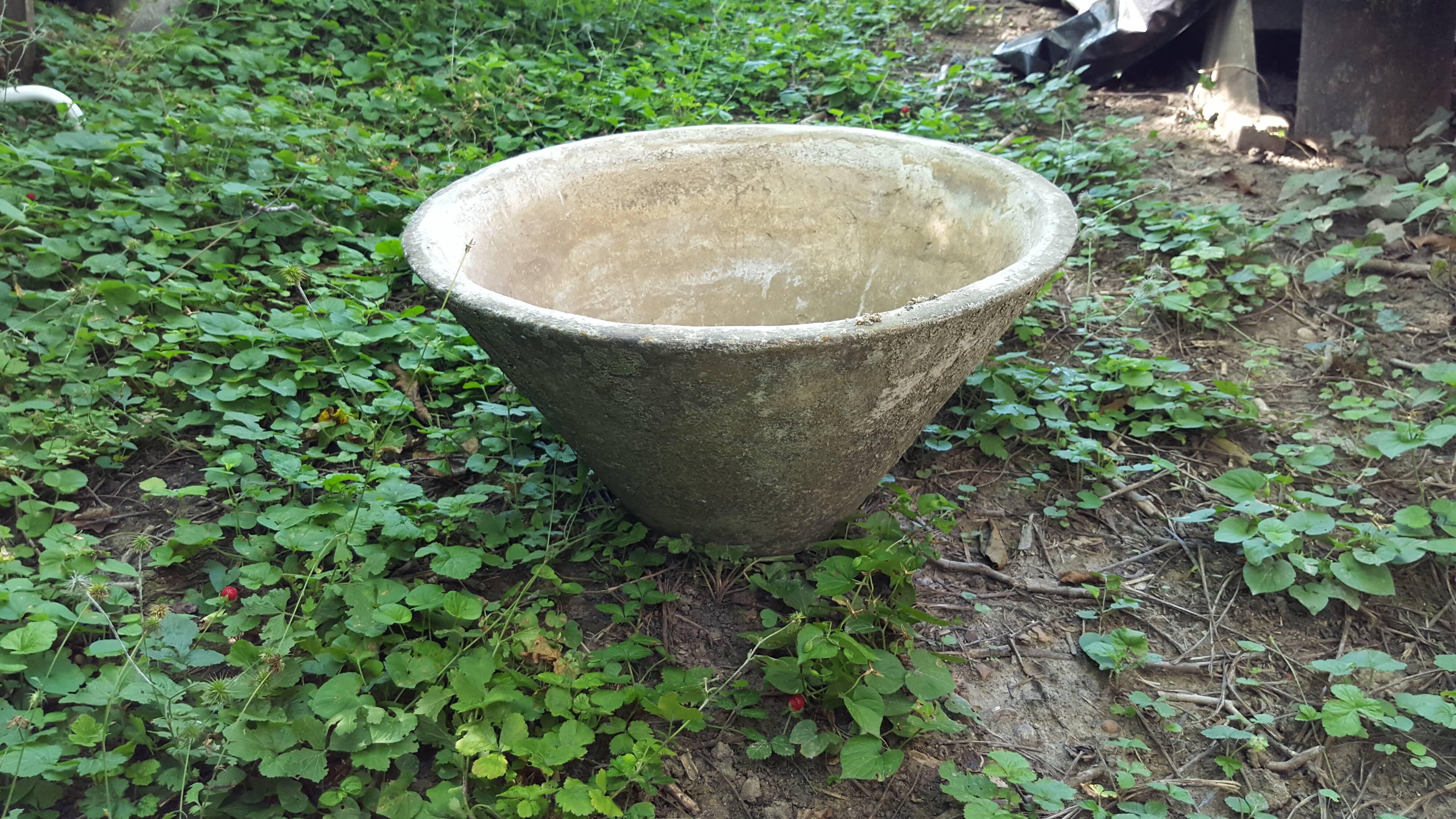 Jardinière de forme cônique Willy Guhl, années 50