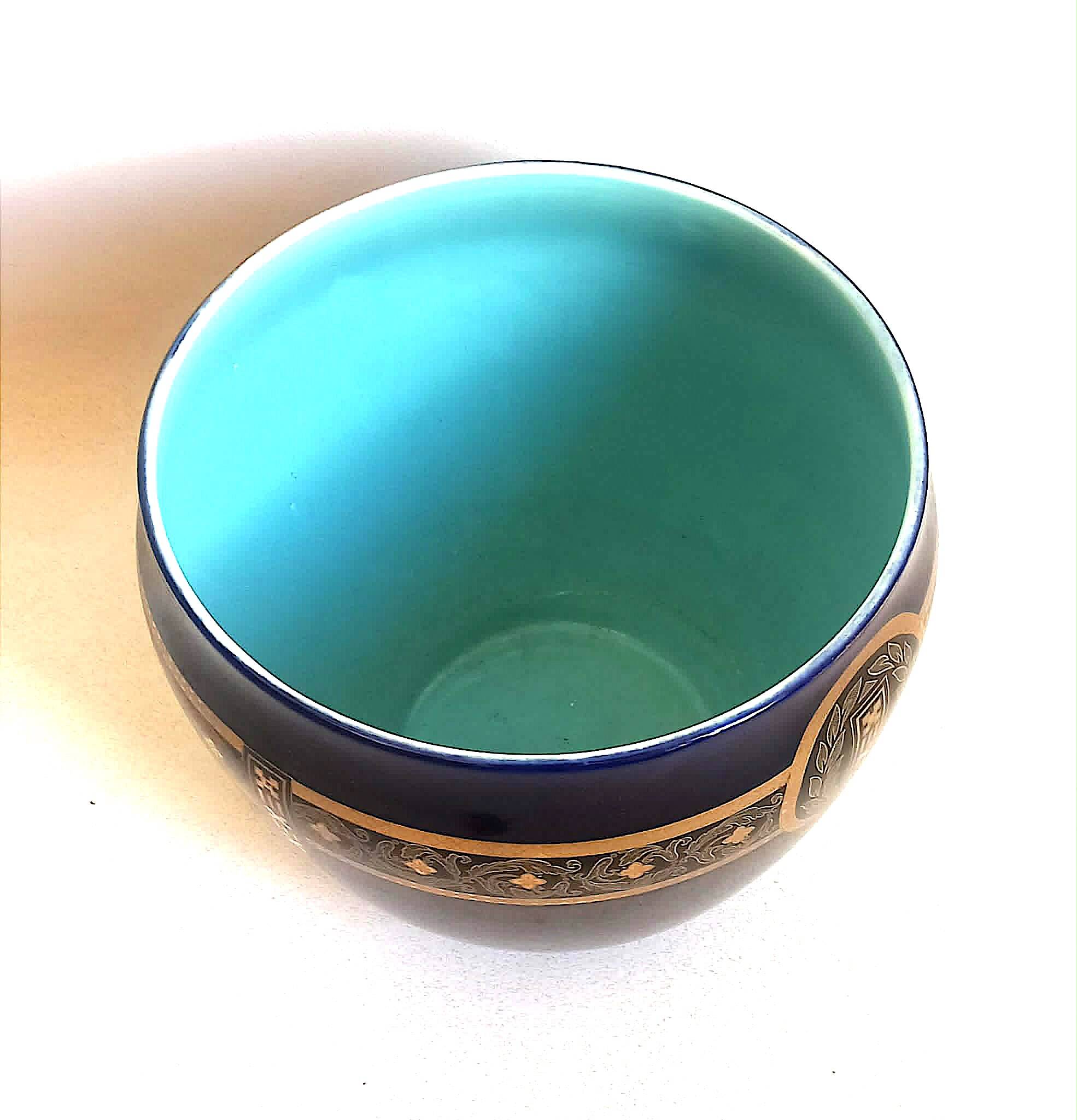 Cache-pot Sarreguemines Late 19th century Width 24.5 cm