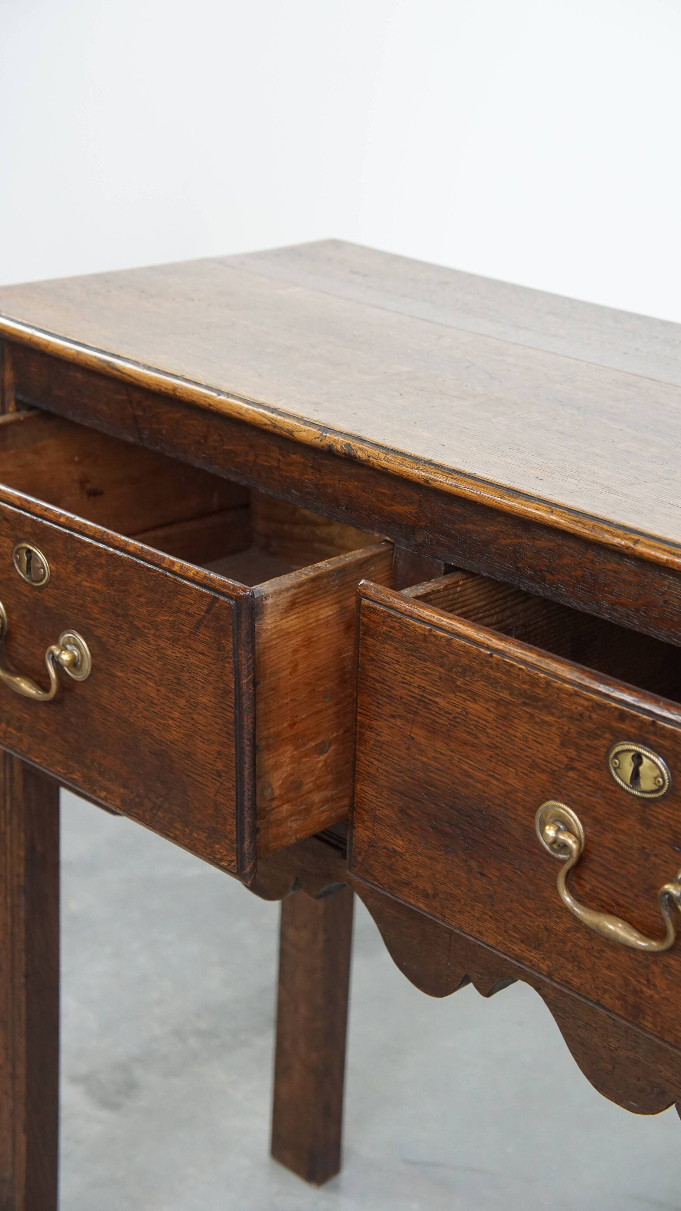 Antique English Oak Side Table / Hall Table from the 19th Century