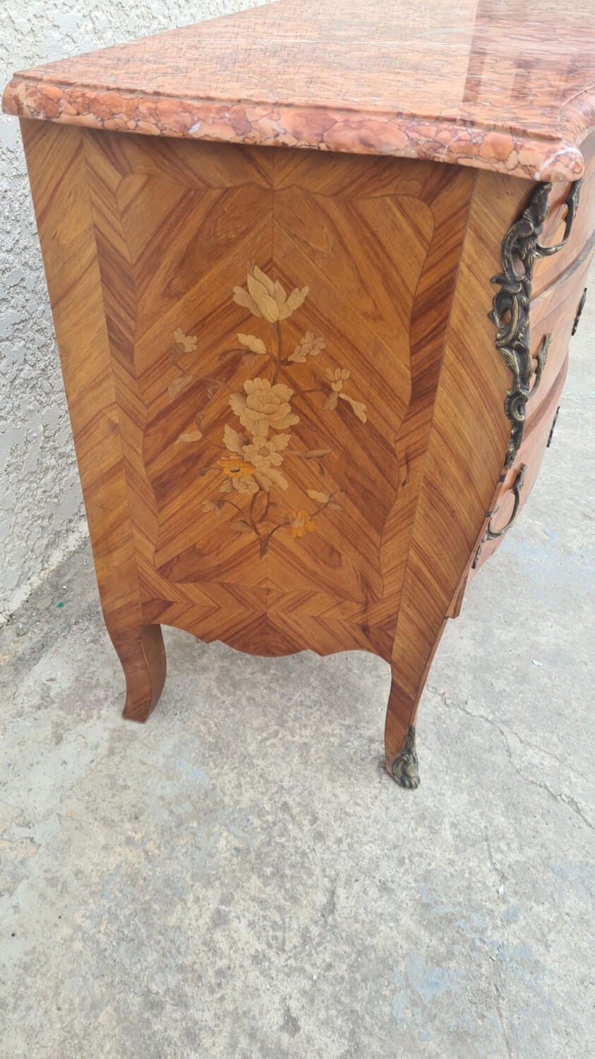 Louis XV style chest of drawers in rosewood