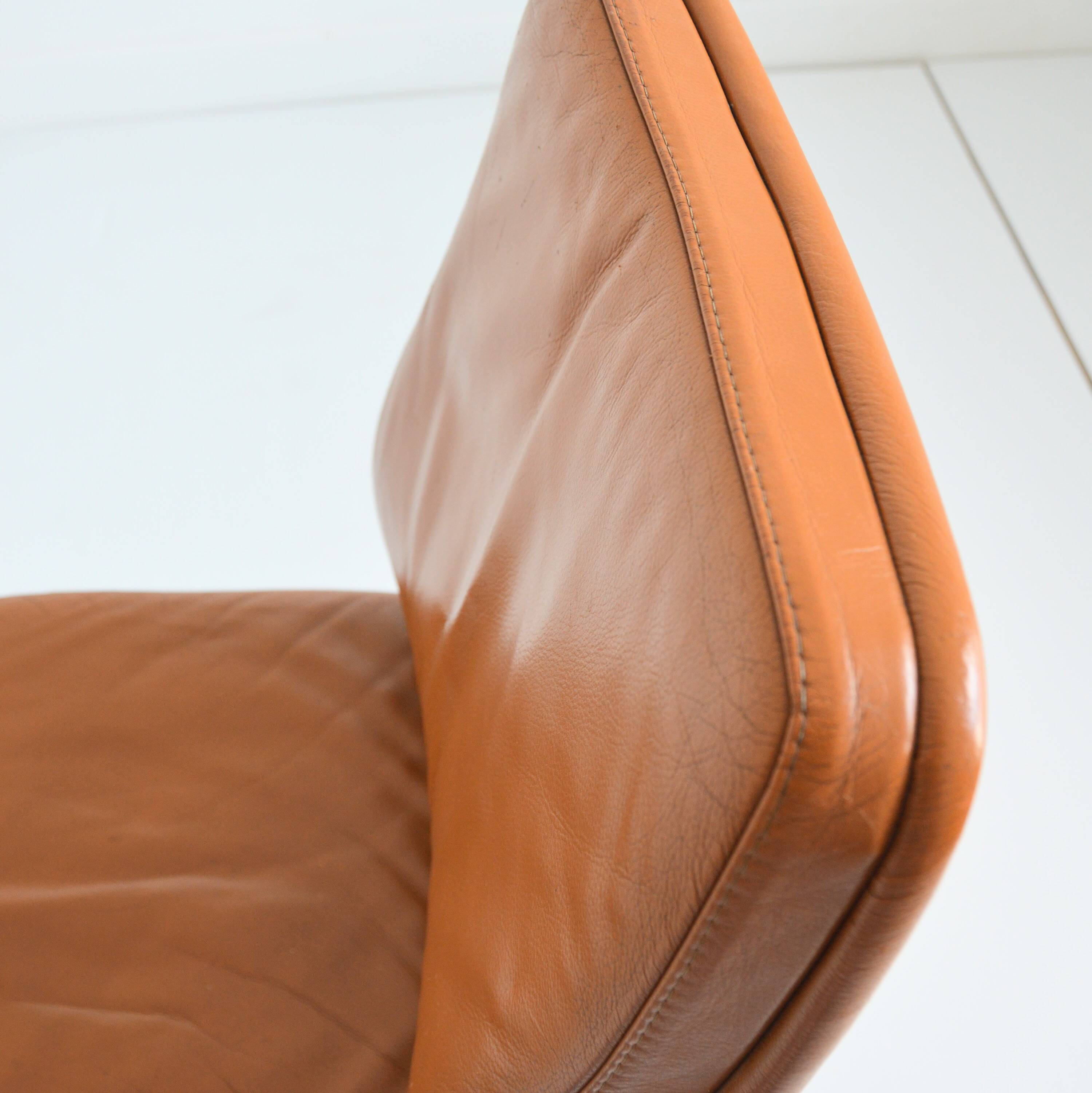 Vintage 1980s leather swivel office chair