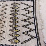 Handcrafted Moroccan Berber Rug 186 X 118 CM