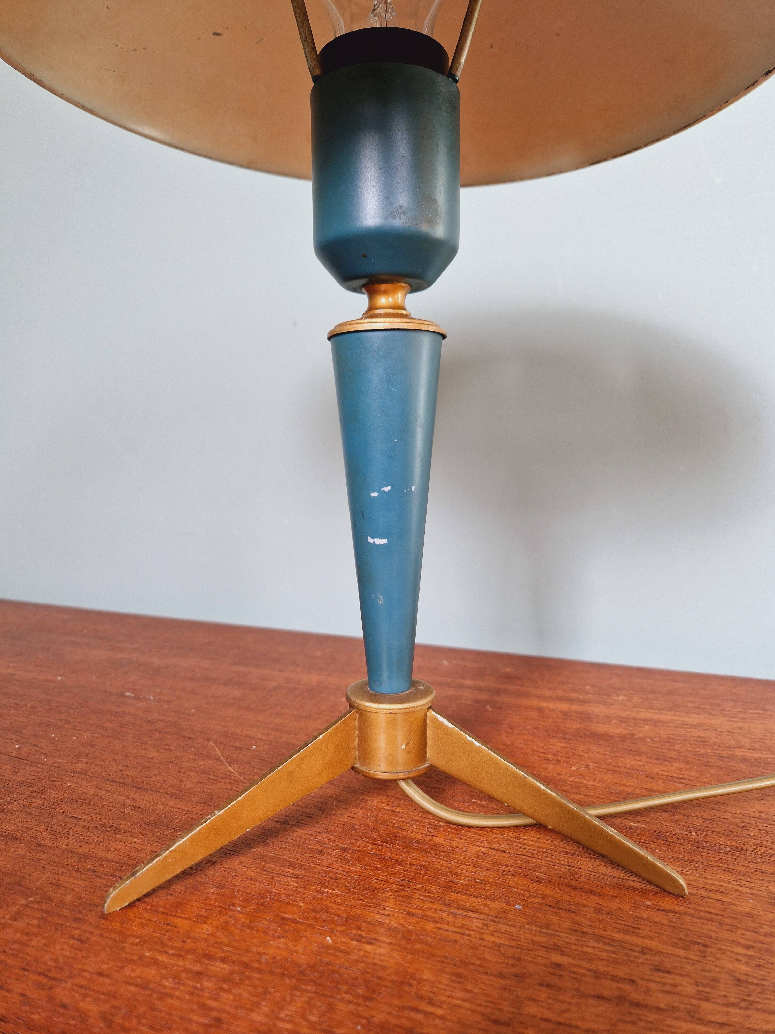 Philips tripod lamp, Bijou model, Louis Kalff design