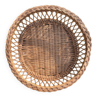 Woven wicker basket
