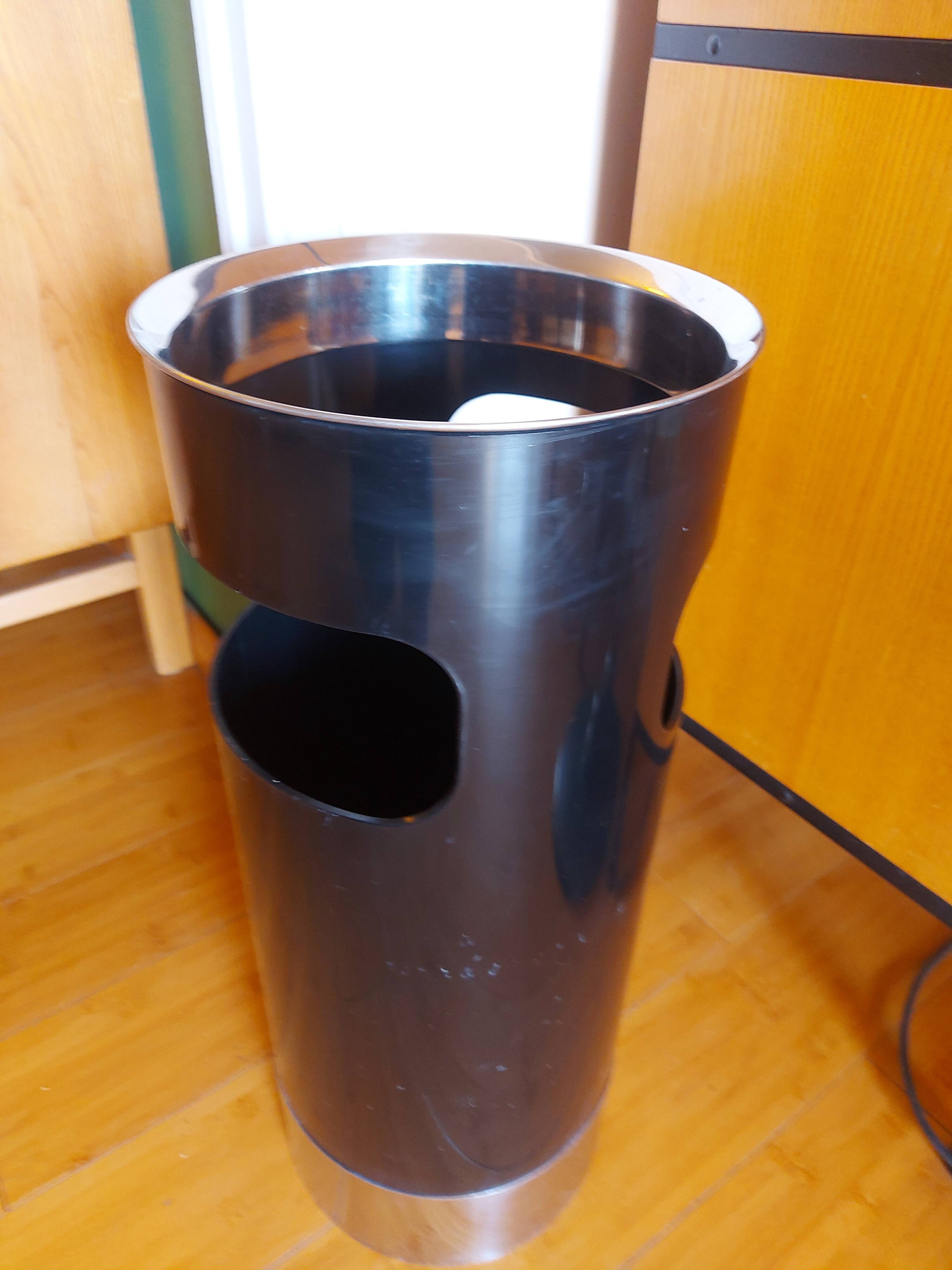Umbrella stand by, vintage Gino Colombini for Kartell
