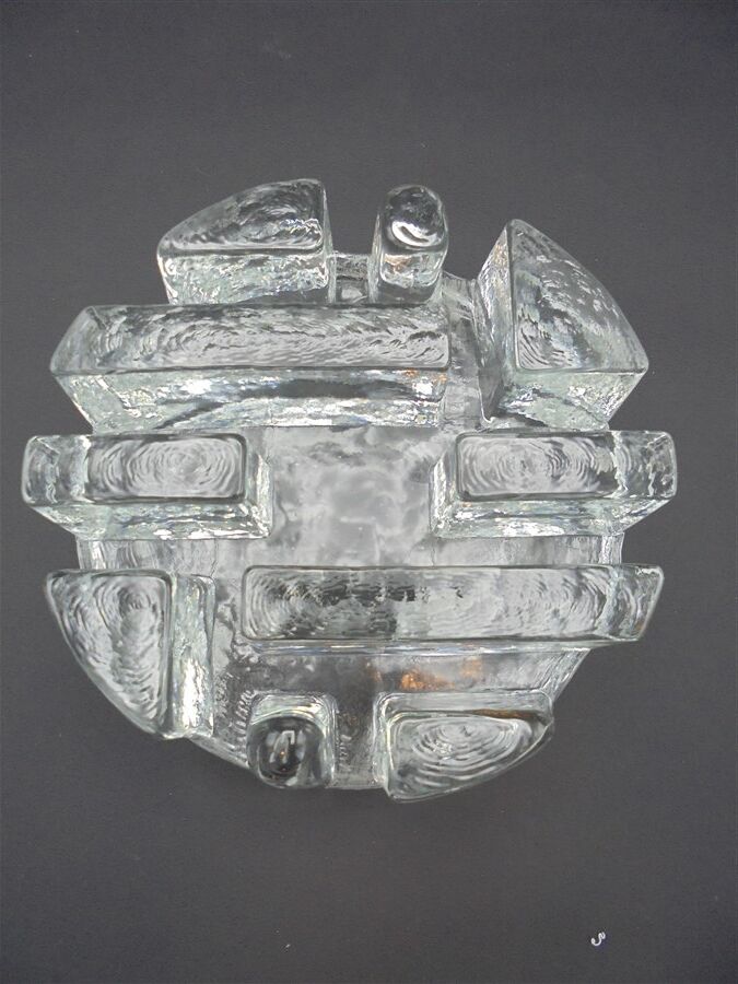 Under the plate, flat heater