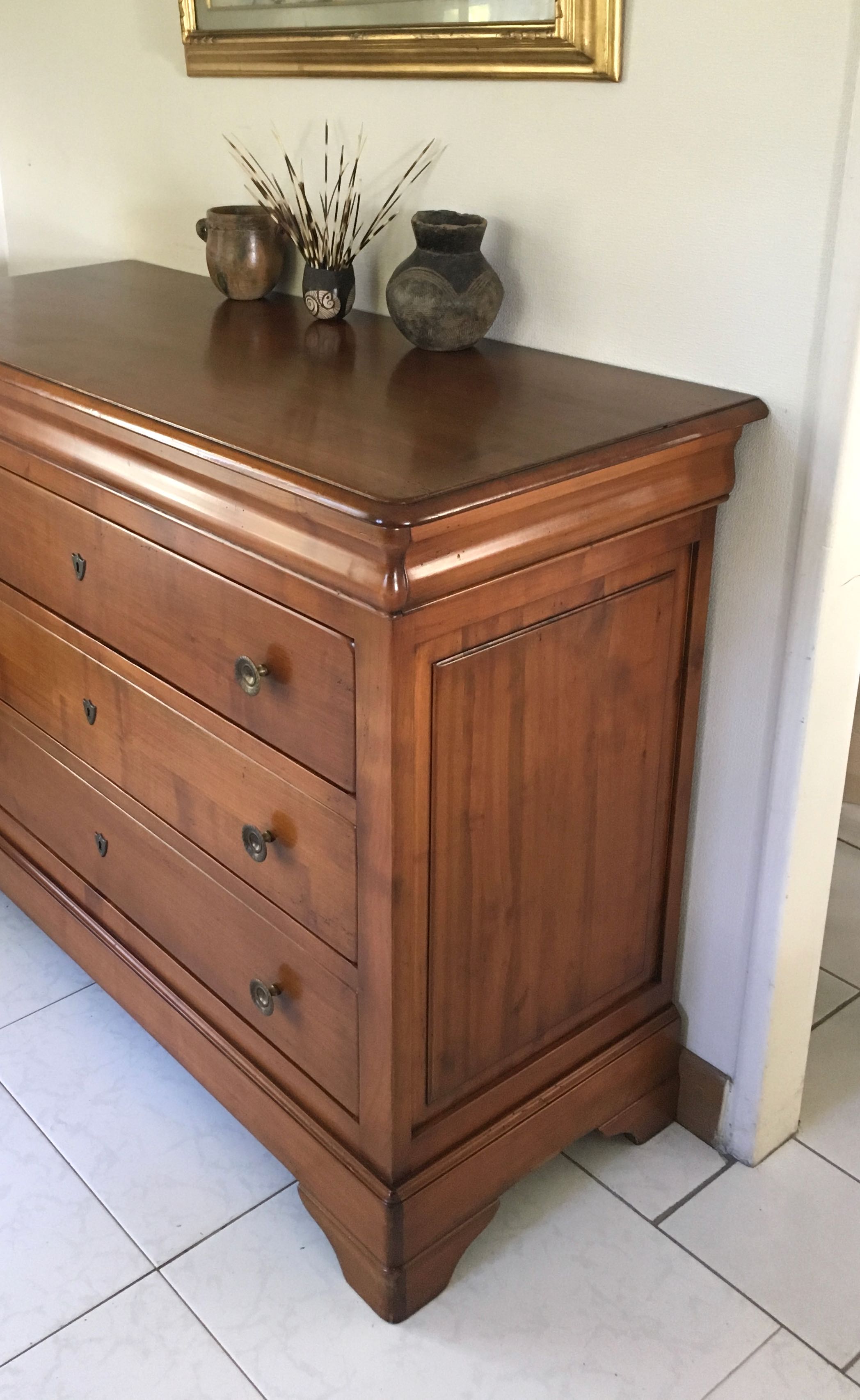 Cherry chest of drawers 4 drawers