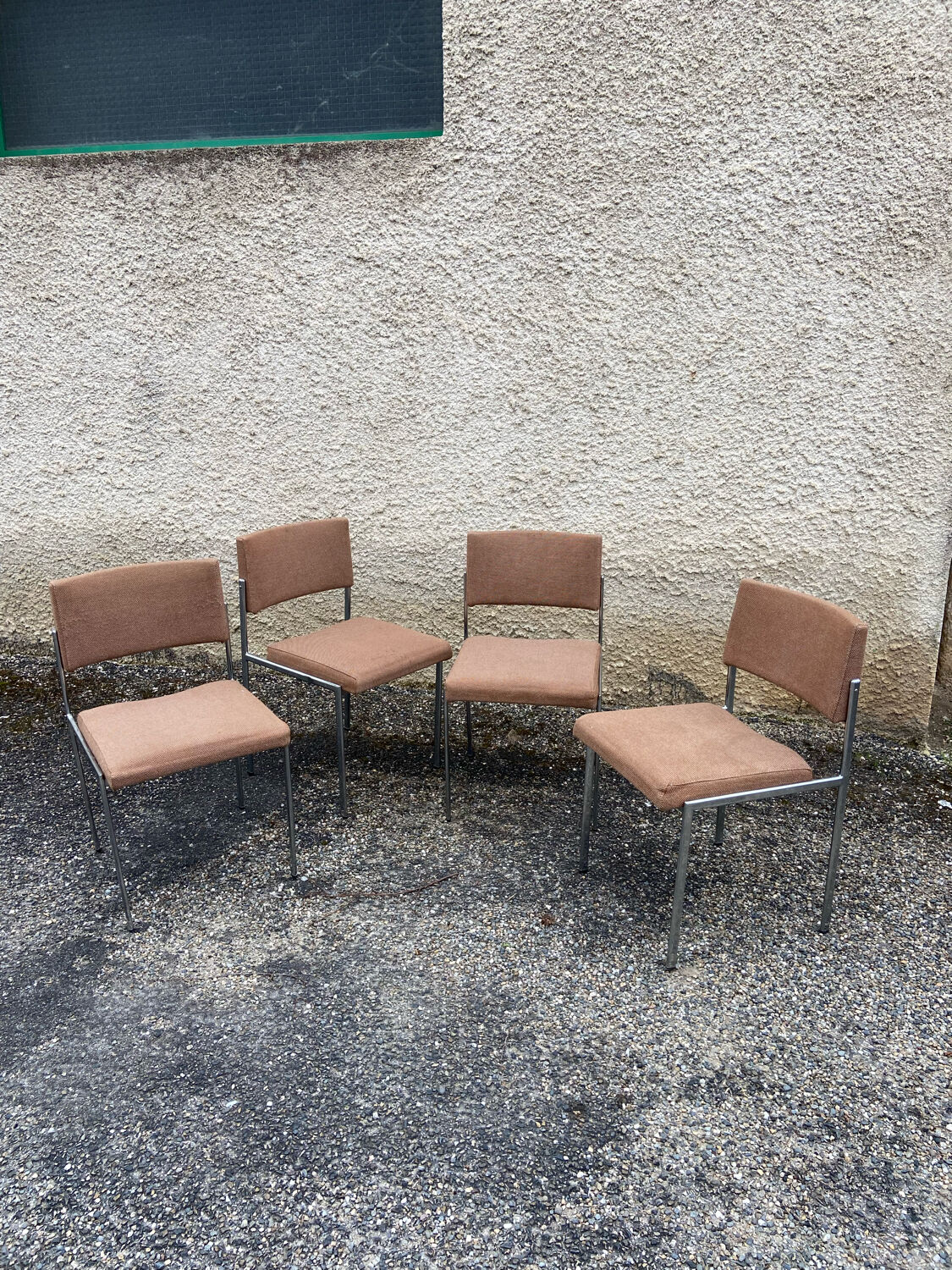 Set of 4 chromed metal chairs