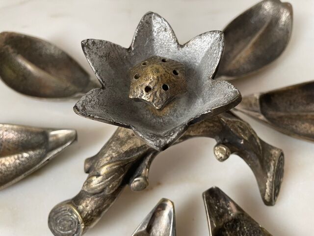Ashtray flower 1970 silver bronze