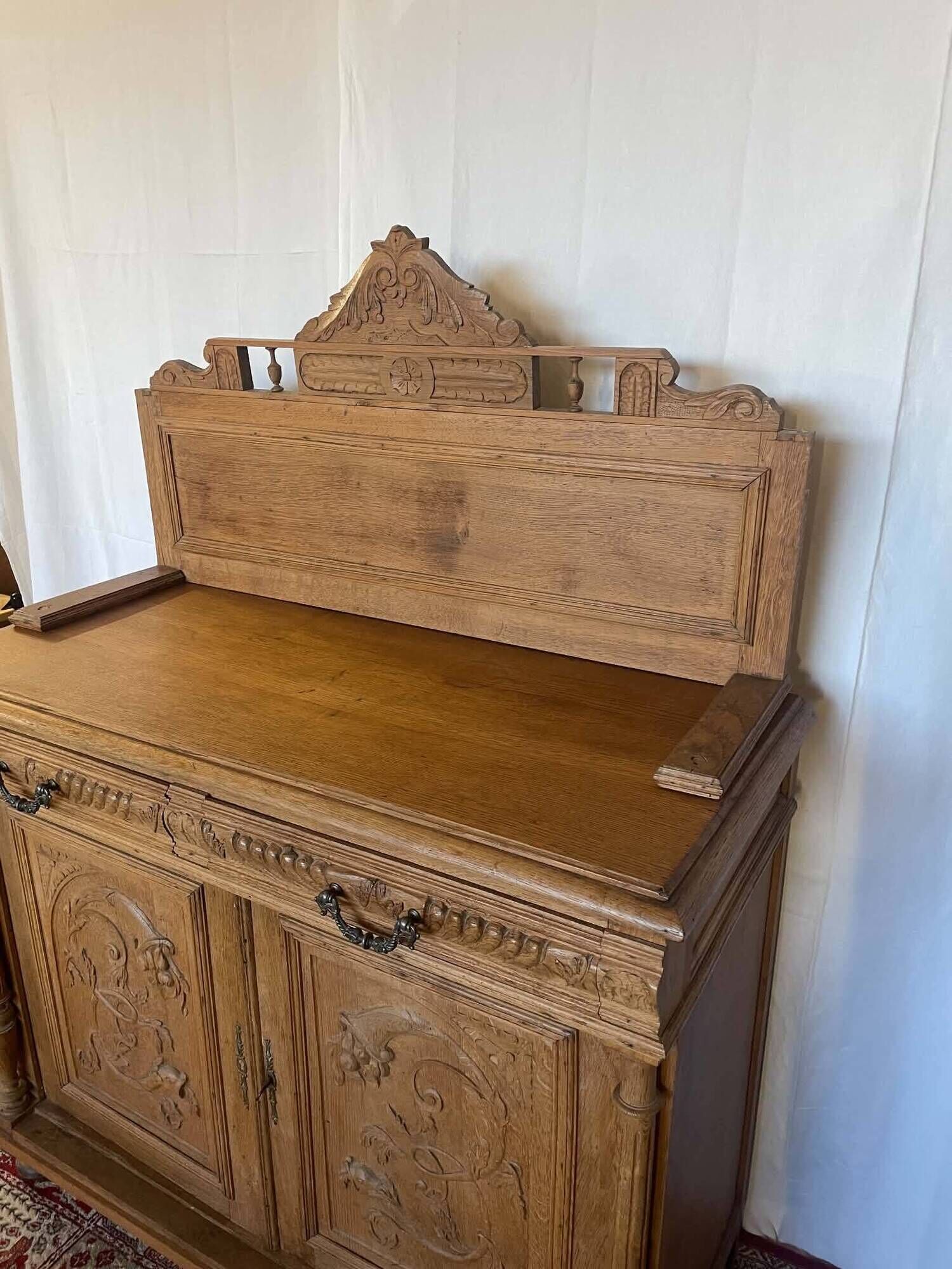 Antique Henri II / Neo-Renaissance buffet in carved solid oak