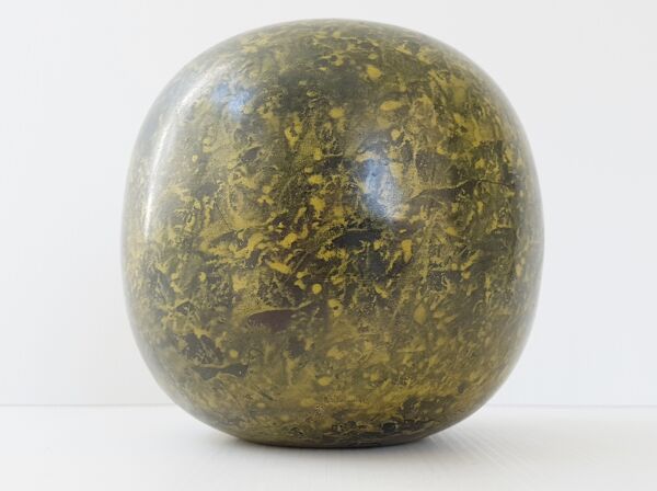 Vase boule en métal 1950 vintage