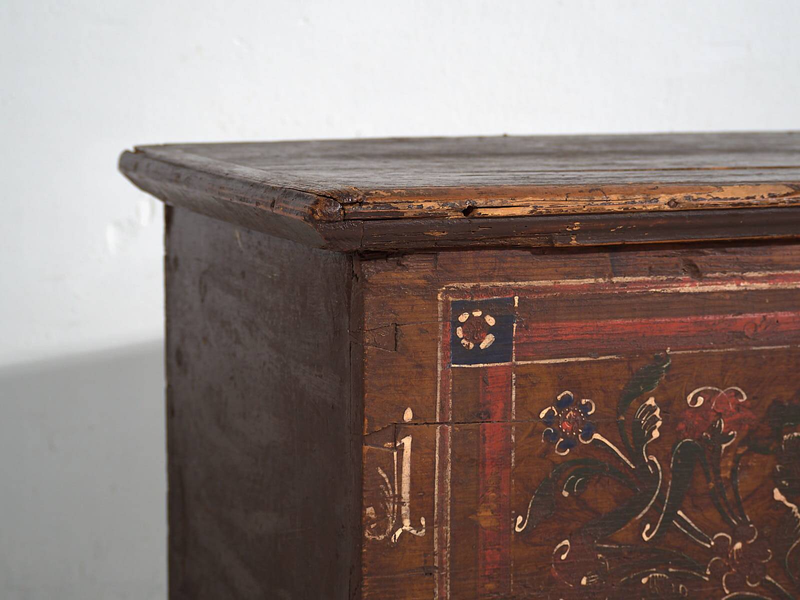 Antique painted chest with floral details (1870s) #32