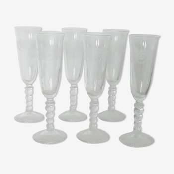 Série de 6 flutes a champagne en verre cristallin motif grave Italie