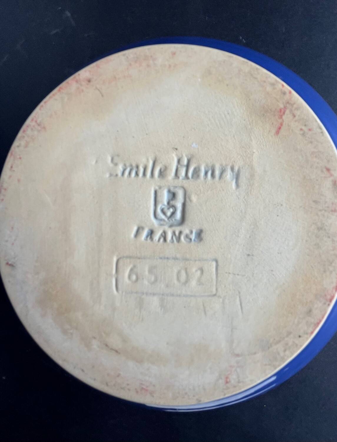 Émile Henry ceramic salad bowl