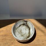 Petit plat ovale en céramique mouchetée glacée L23