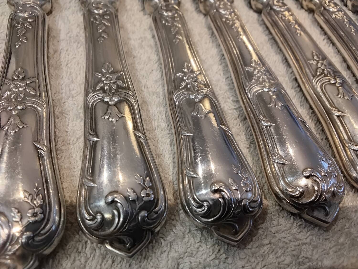 12 silver-plated metal table knives Boulenger LXV demi riche