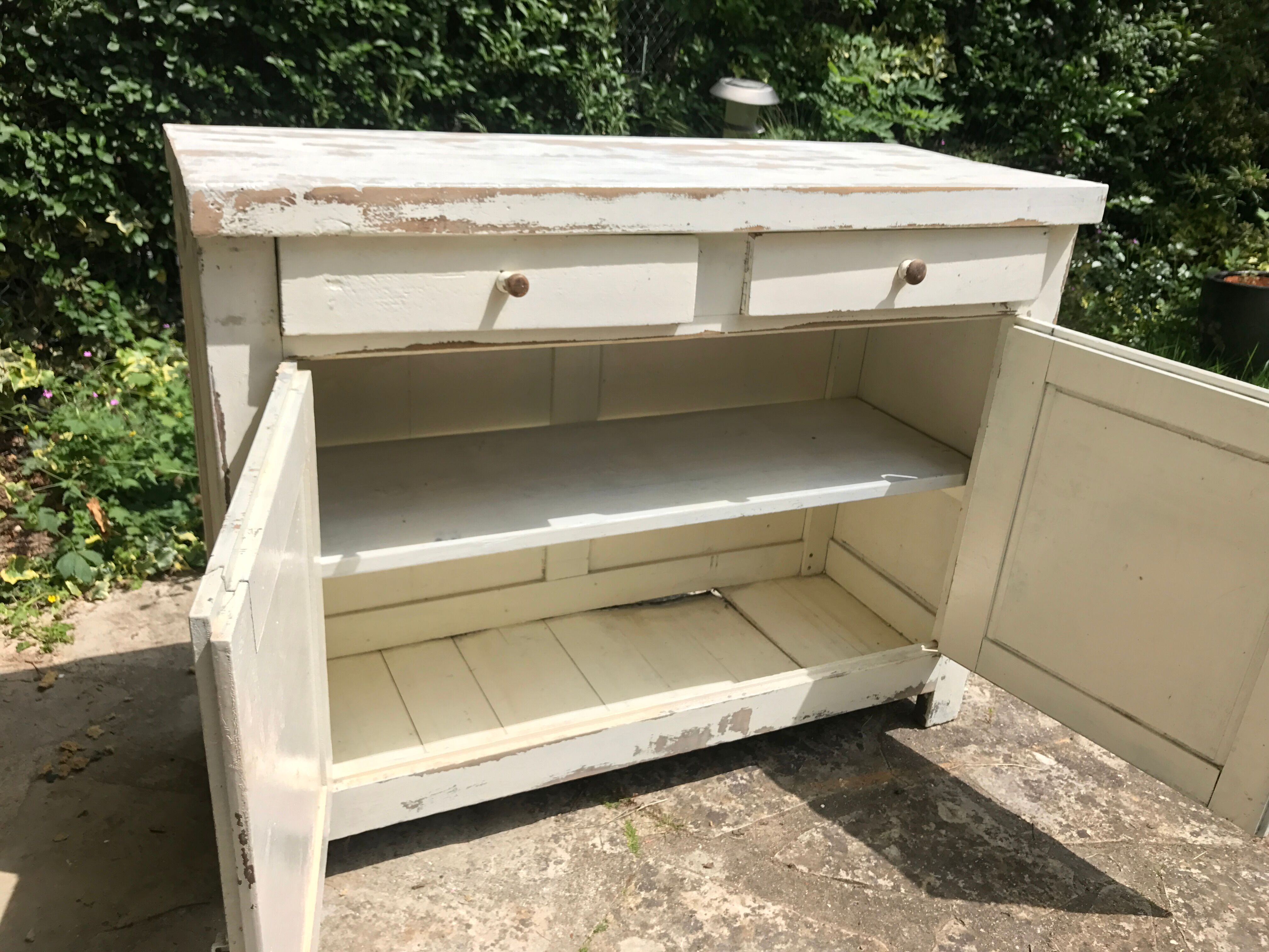 Block kitchen buffet