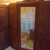 Armoire en bois massif style fleurs années 1950