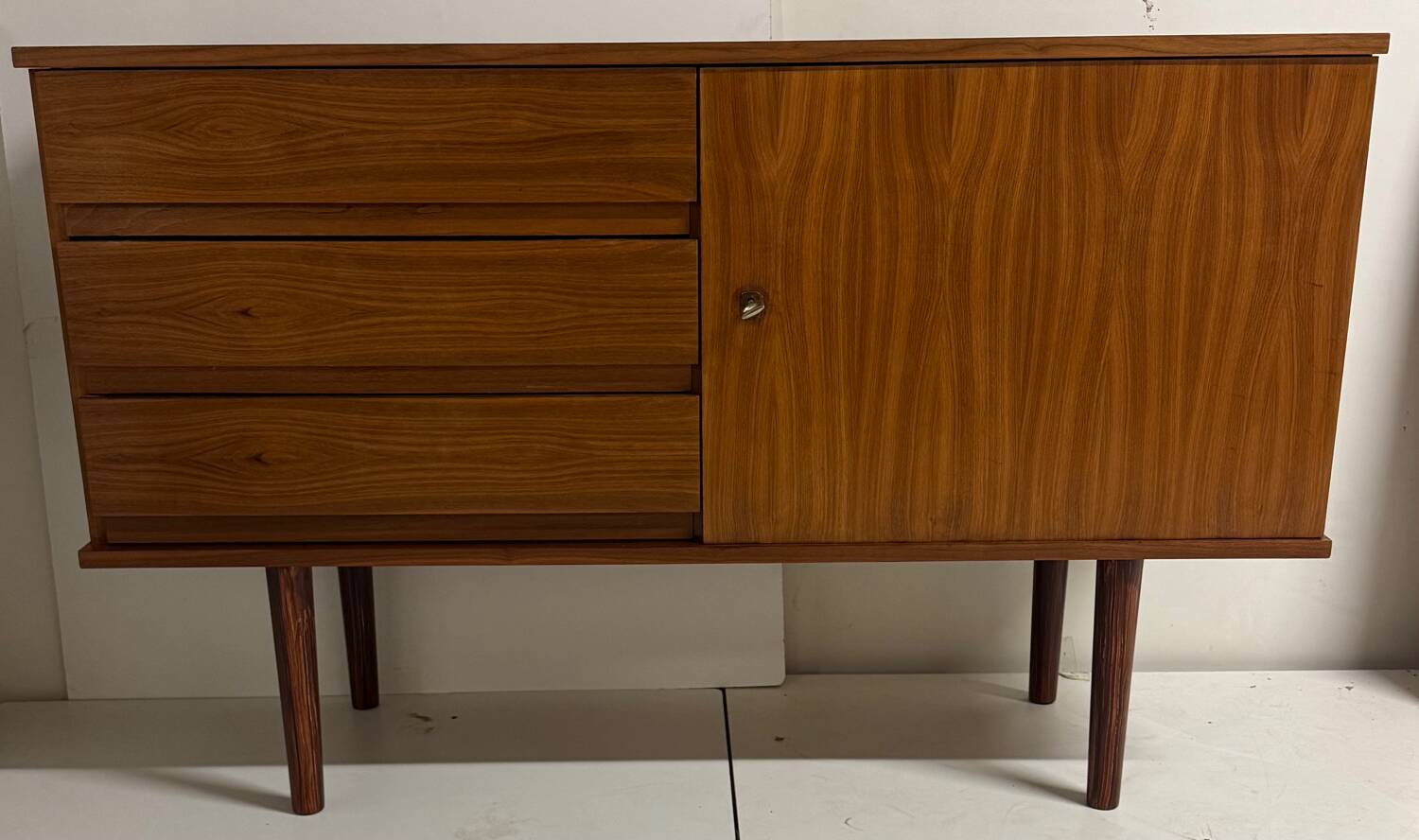 Scandinavian enfilade