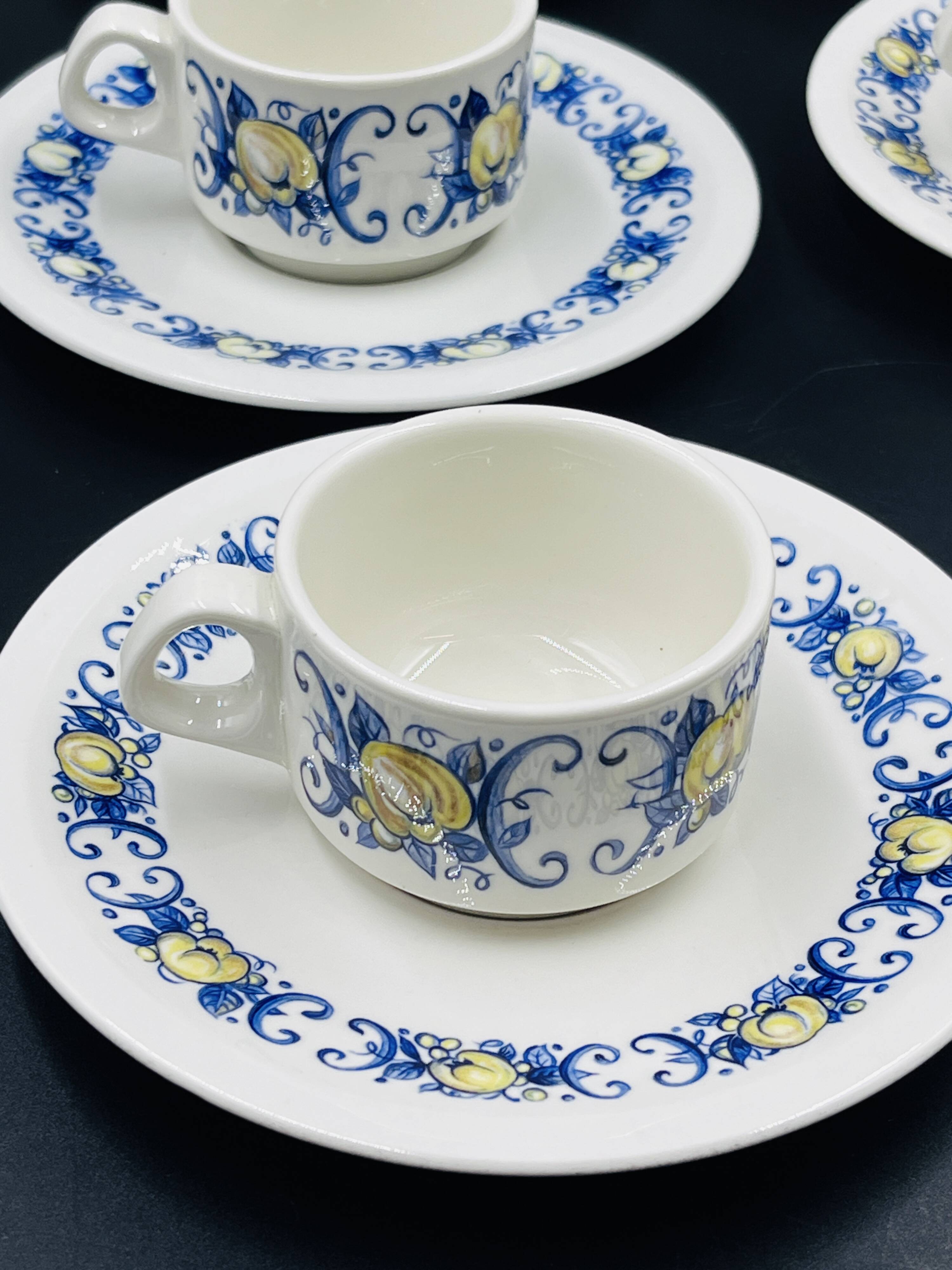 Cadiz – 6 cups and 6 espresso cups & milk jug – Villeroy & Boch