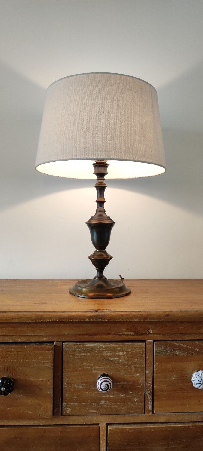Lamp to table in red copper