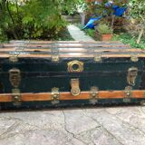 Metal and wood trunk