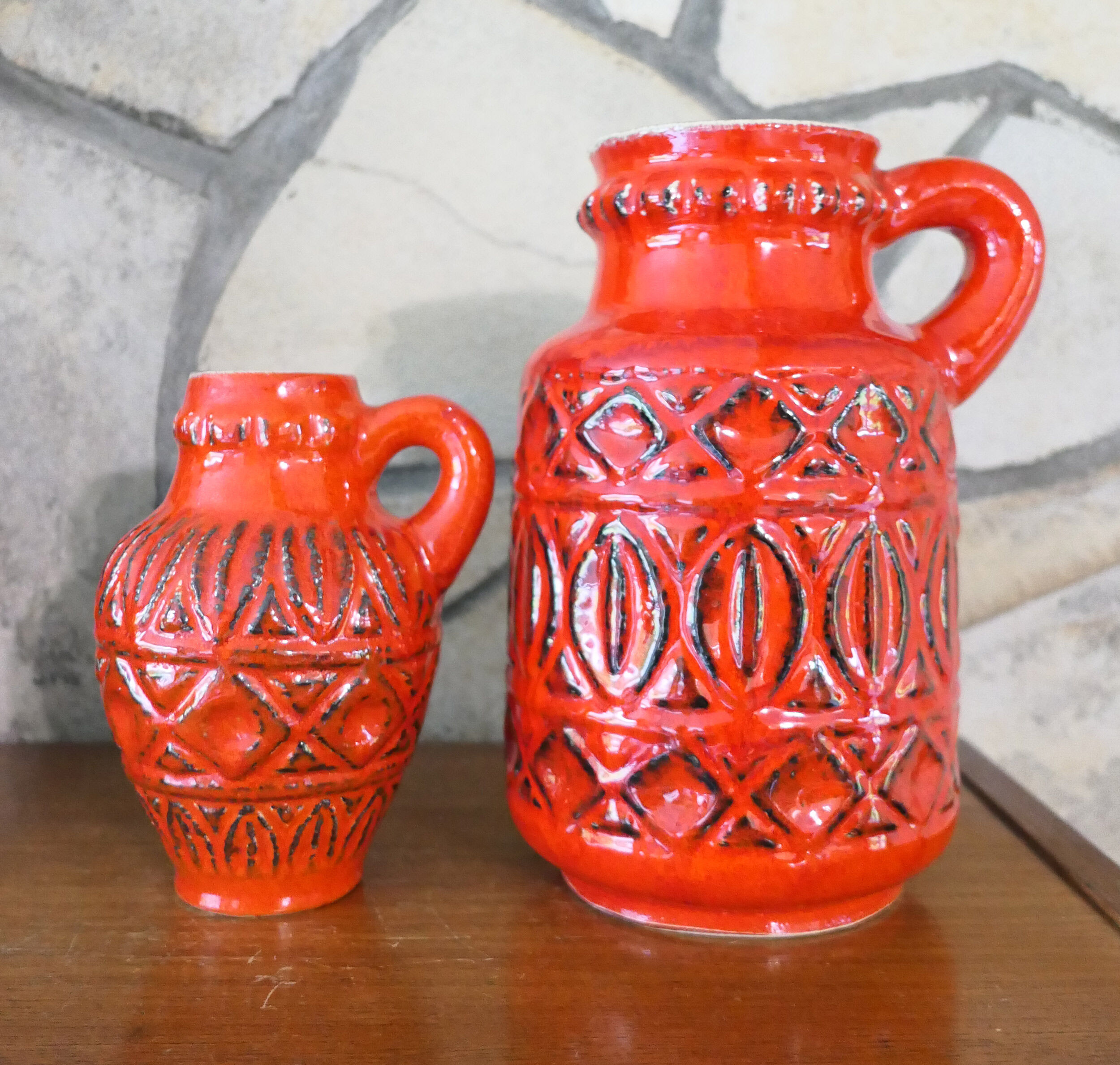 Superb pair of red vases by Bodo Mans for Bay 1960-1970's
