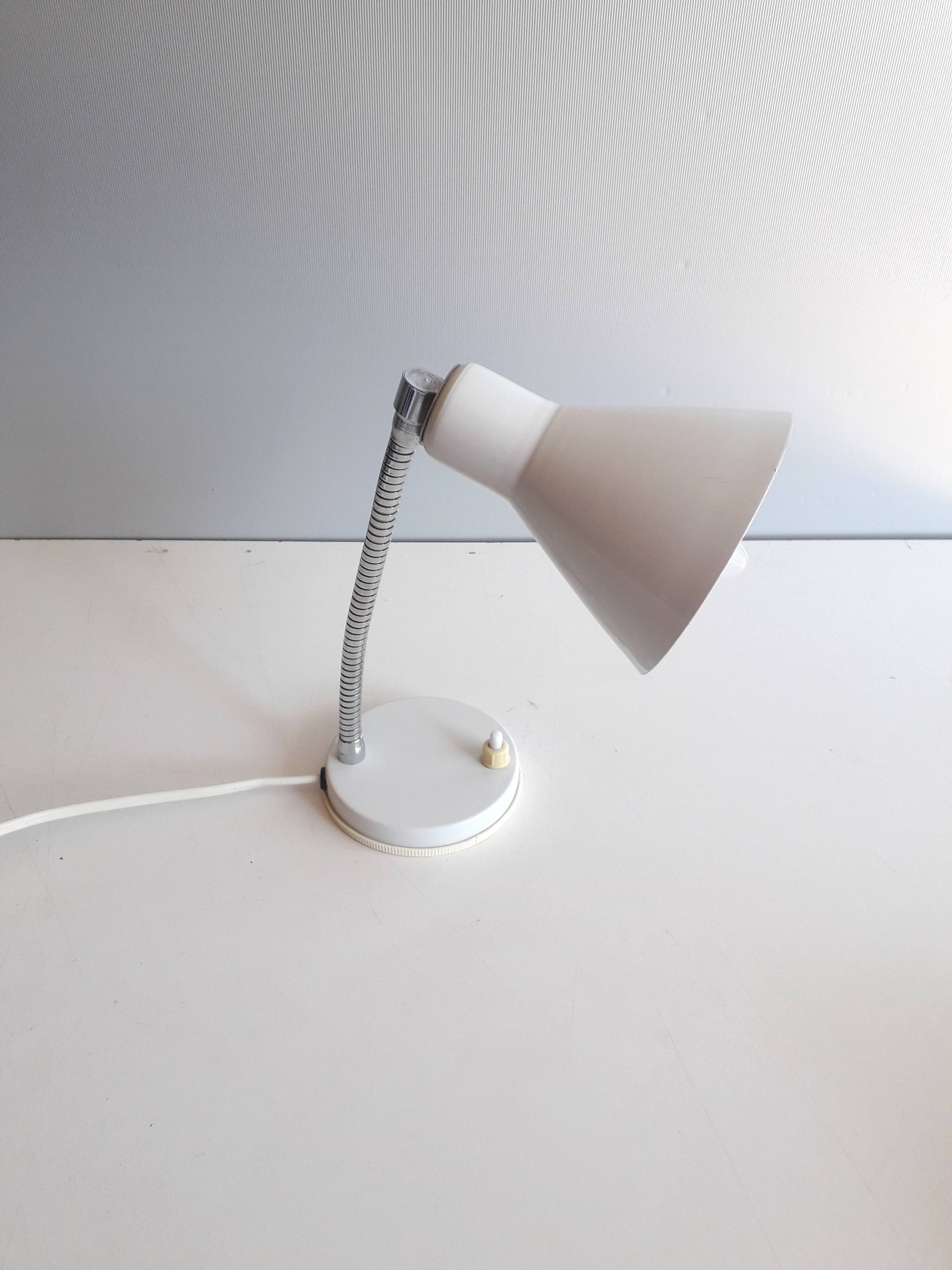Vintage desk lamp / reading light - white lacquered - 1970s