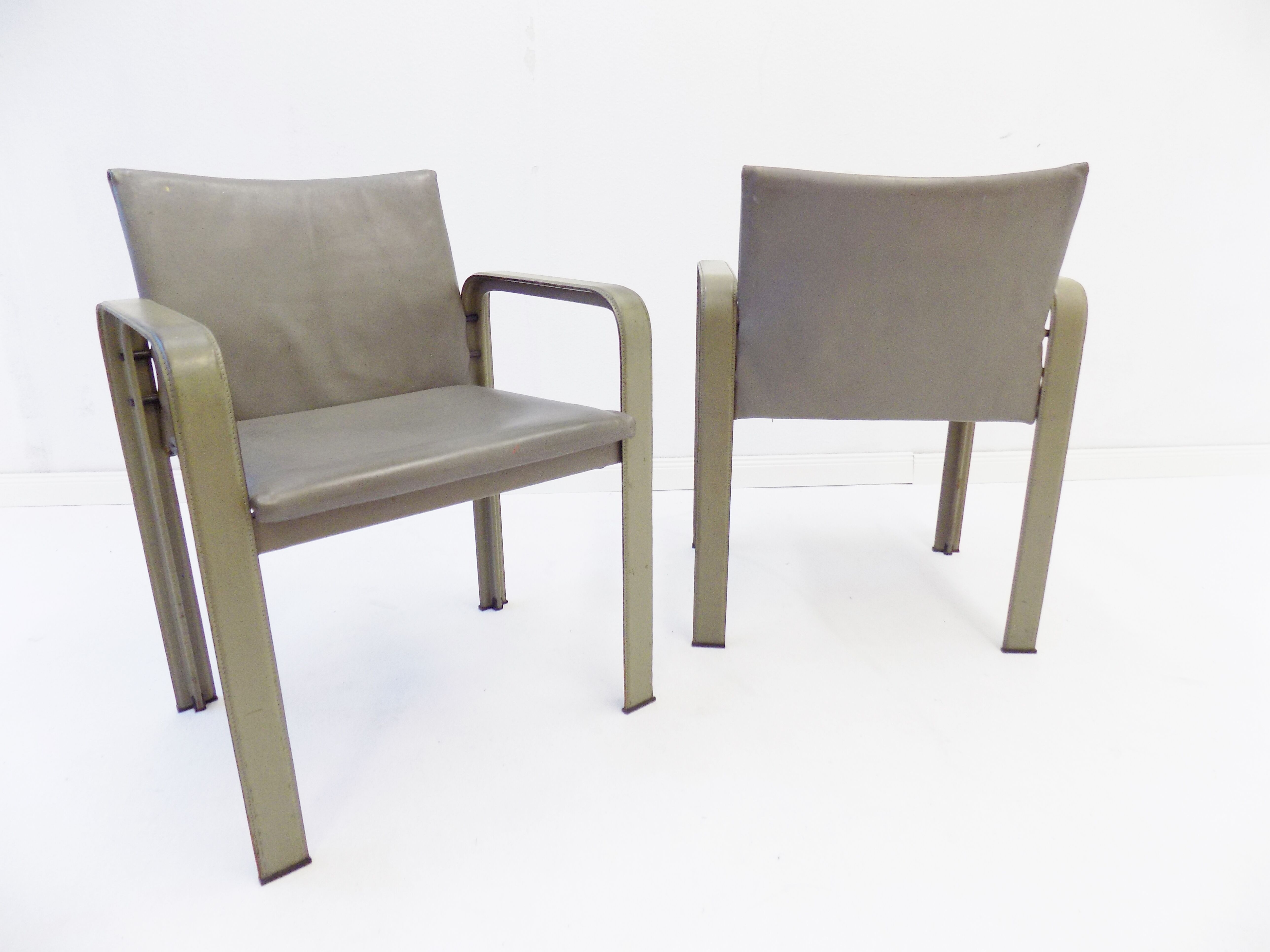 Lot de 2 fauteuils en cuir Matteo Grassi Golfo Dei Poeti