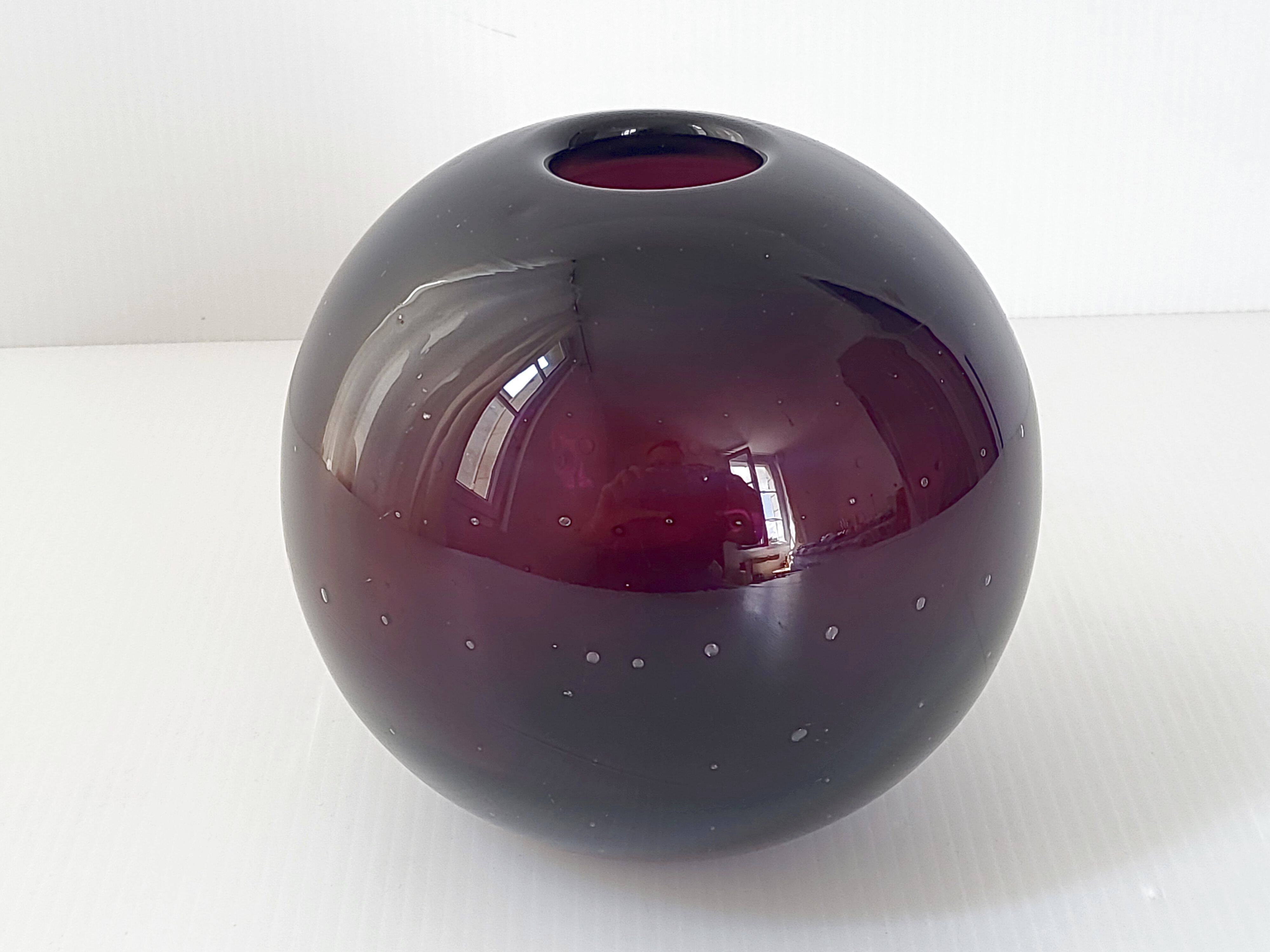 Vintage Murano glass ball vase 1960