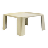 Amanta coffee table white by Mario Bellini for C&B Italia