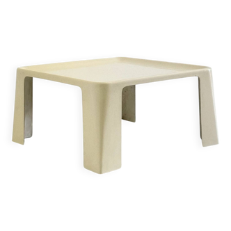 Amanta coffee table white by Mario Bellini for C&B Italia