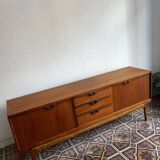 Buffet moderne du milieu du siècle – Meubles Stonehill