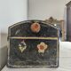 Small Norman wedding chest from the 19th century.