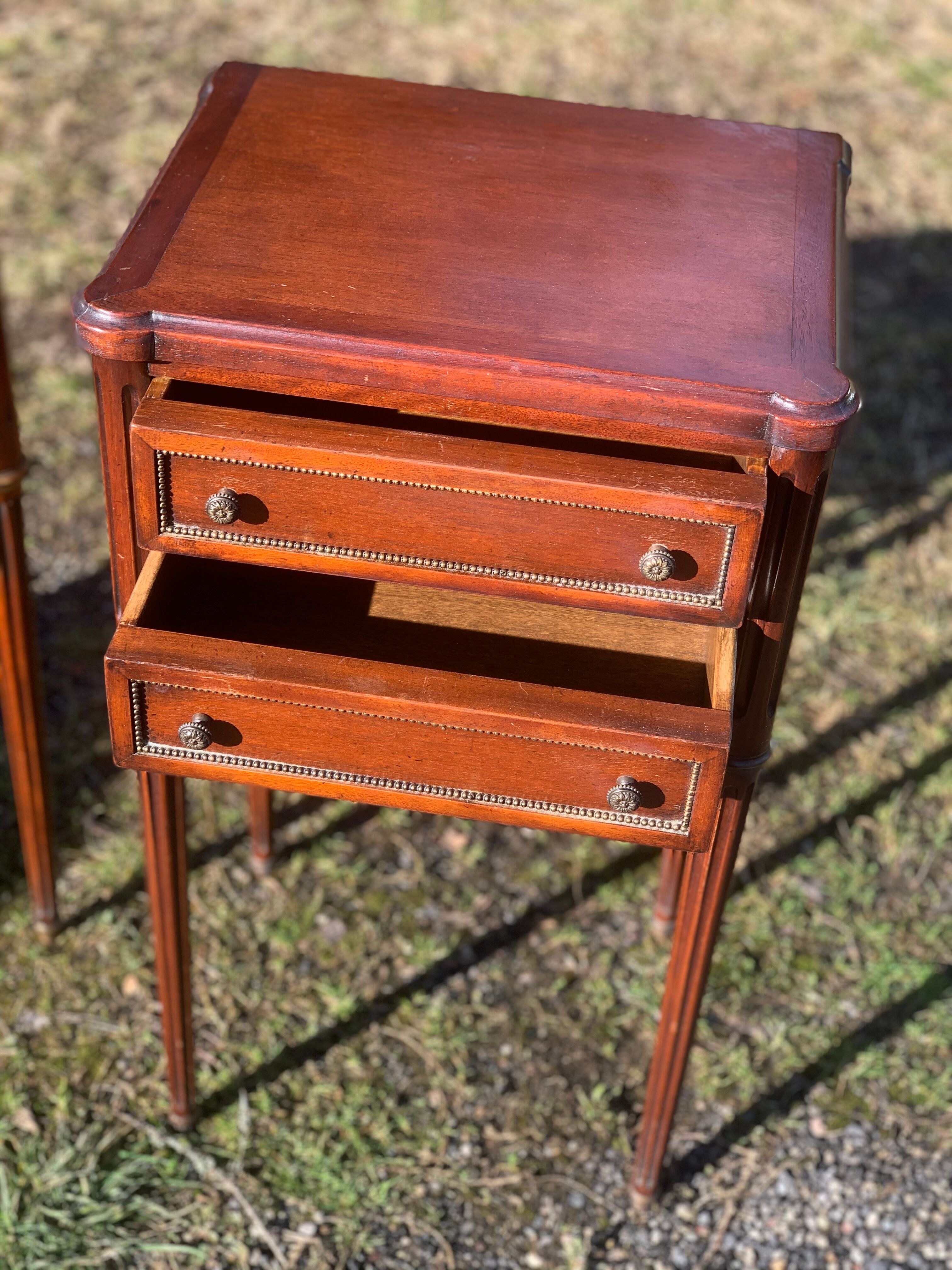 Pair of mahogany bedsides