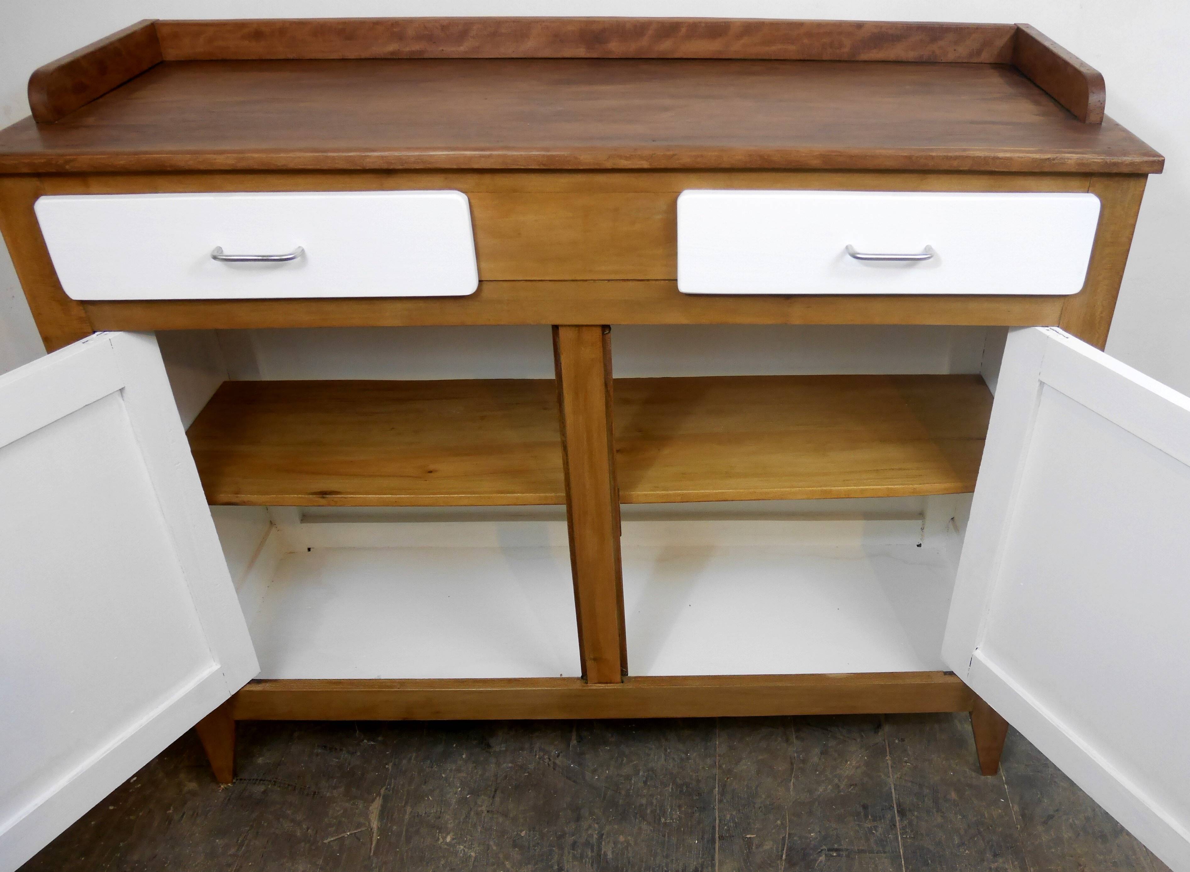 Parisian buffet wood kitchen