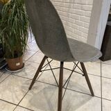 DSW chair elephant grey fibre, walnut dowel, Eames, Herman Miller, vintage.