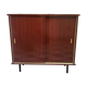Armoire années 50 en formica et bois vernis