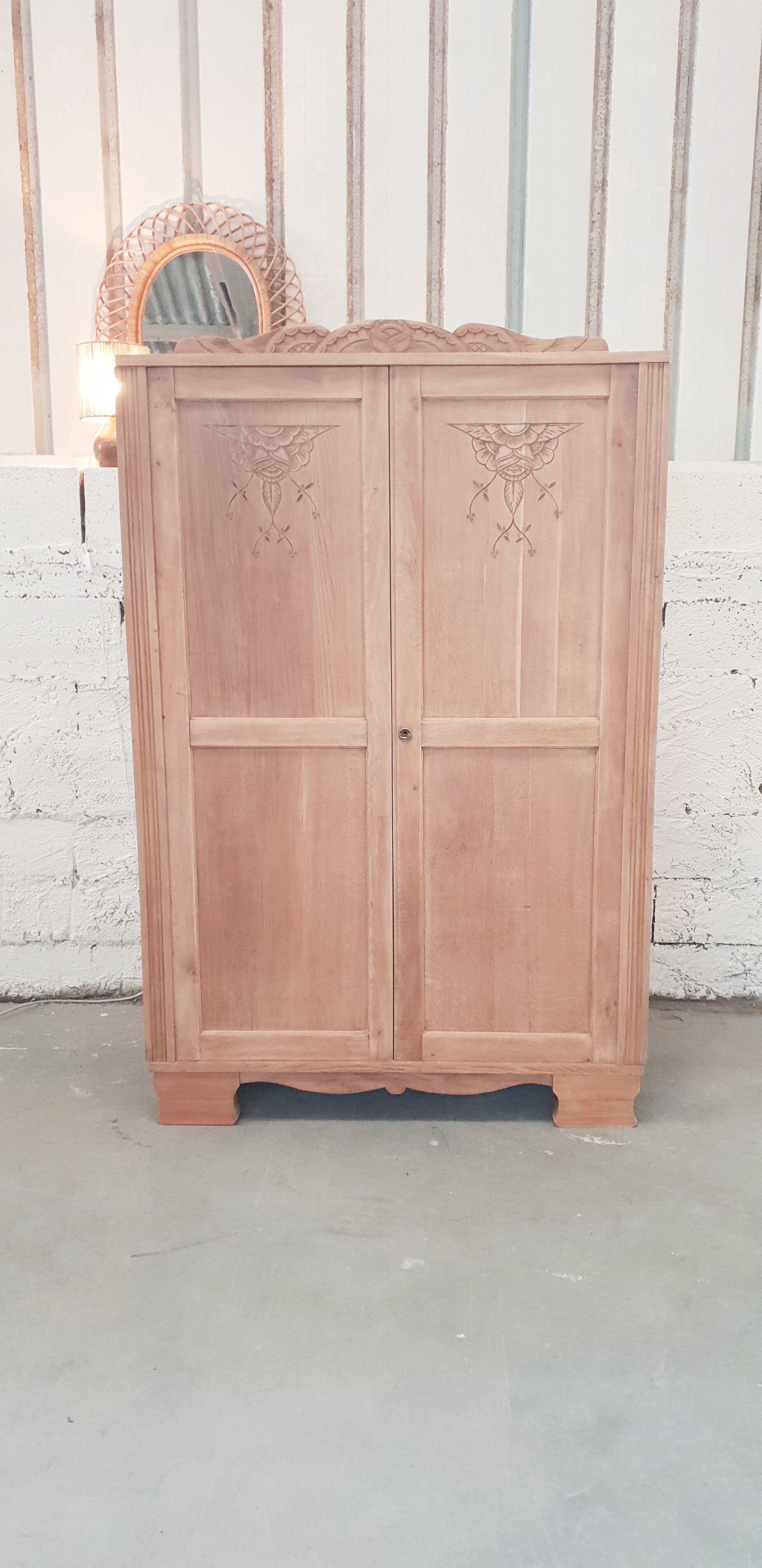 Vintage cabinet