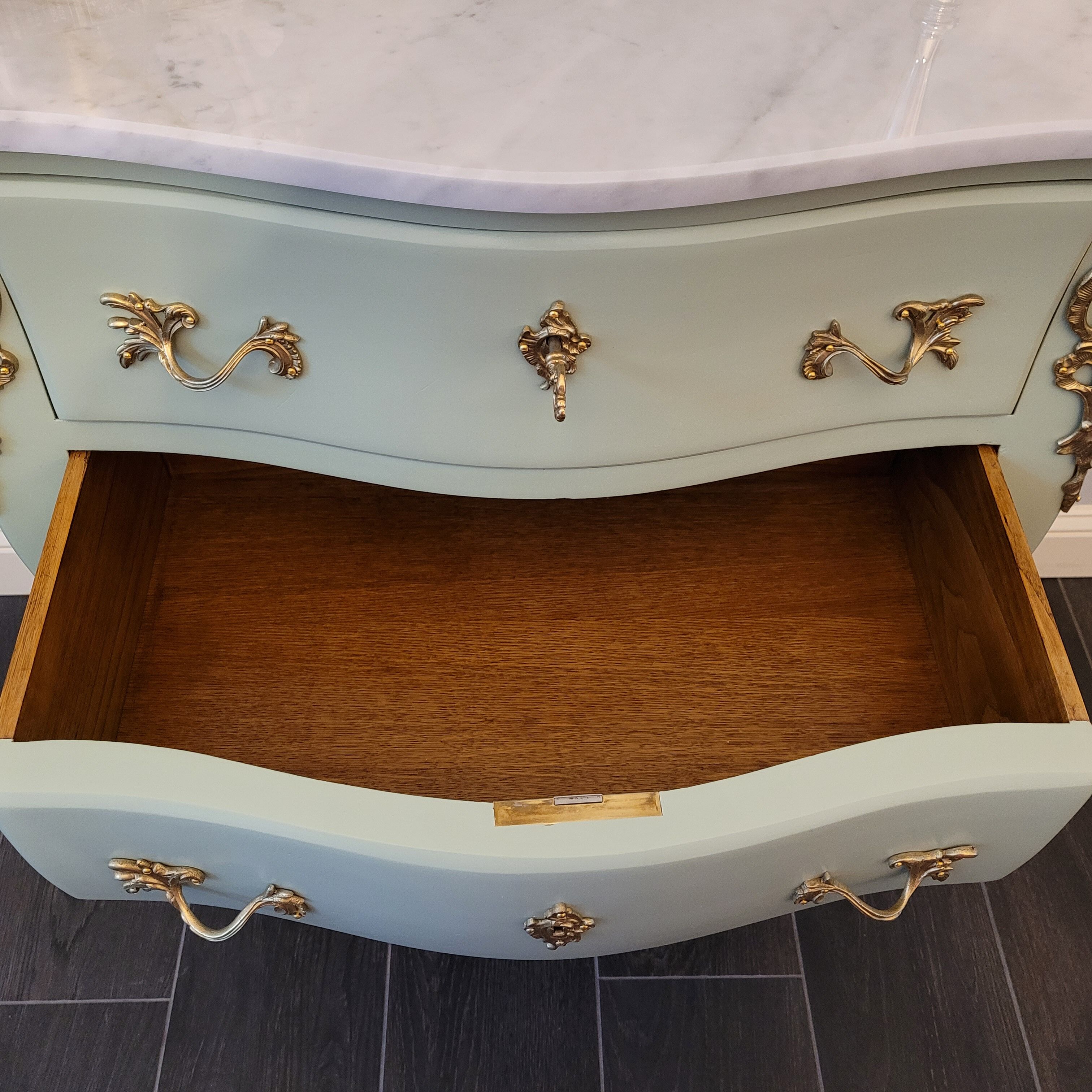 Louis XV style chest of drawers, curved with 2 drawers
