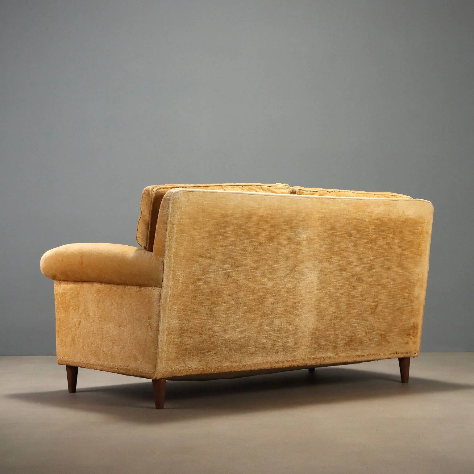 Two-seater velvet sofa from the 1950s to be restored.